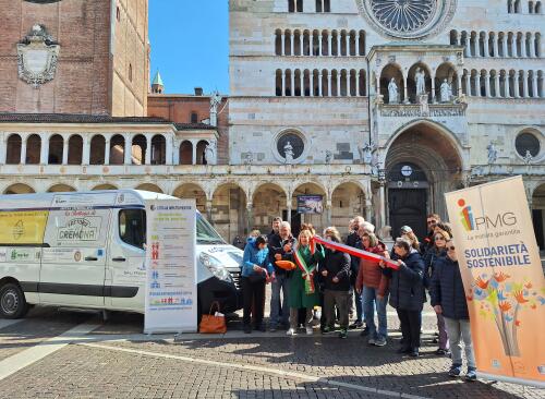Consegnato ad Anffas Cremona un nuovo mezzo per la mobilità garantita da PMG Italia Società Benefit e Comune di Cremona