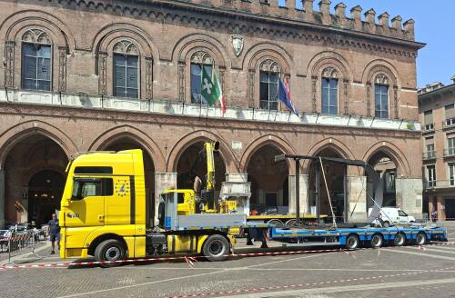 Consolidamento archi di palazzo comunale, iniziata la seconda e ultima fase
