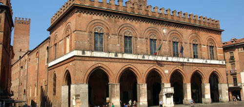 Maggioranza e opposizione insieme contro la violenza verbale e l'odio social nella politica: Cremona aderisce al manifesto della comunicazione non ostile