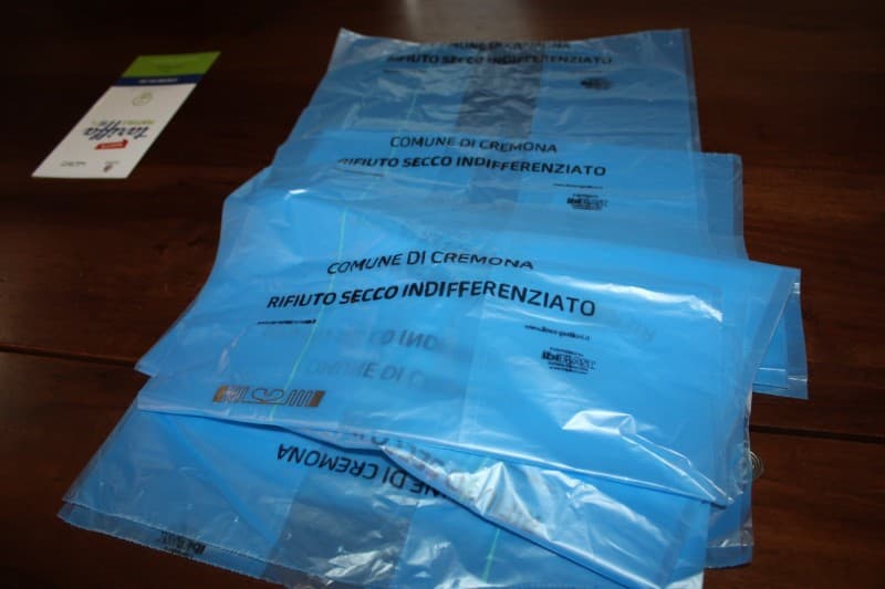 sacchetto-con-tag.jpg
