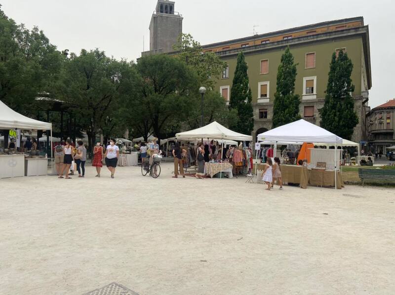 Domenica all'insegna dei mercatini: "Vanitas' market" in piazza Roma, 