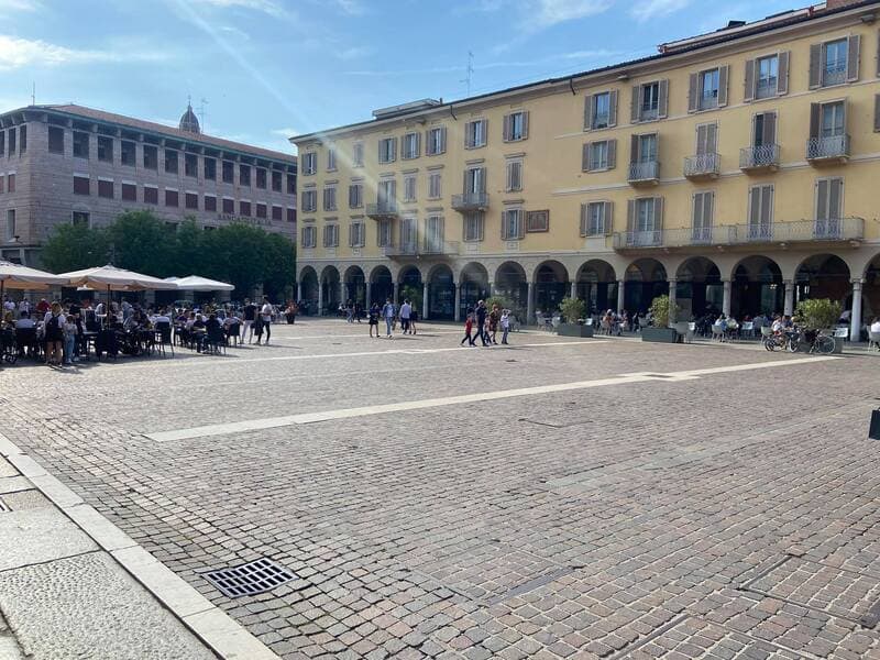 Domenica di sole: cremonesi all'aria aperta, lavoro per i locali 