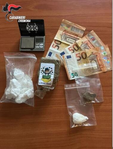 Carabinieri: un arresto per reati legati alla droga, quattro persone denunciate e tre patenti ritirate nel territorio di Casalmaggiore