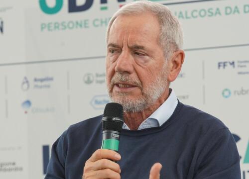 Bertolaso in visita all'ospedale di Cremona:"Pronto entro 6 anni"