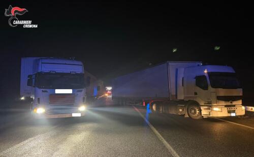 Fermati due camion carichi di merce rubata nel cremasco, recuperato più di un milione di euro di refurtiva, sventato furto in un supermercato di Piadena