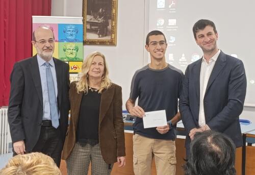 Nell'aula Magna del Liceo Aselli consegnato il premio Gjika a Jacopo Gandaglia,  studente meritevole