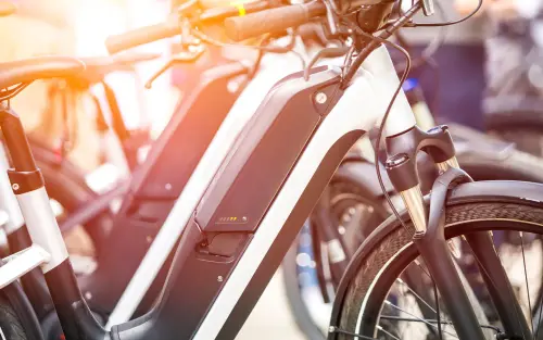 Due denunce per reato di furto aggravato e ricettazione: l'accusa è aver rubato una bici elettrica