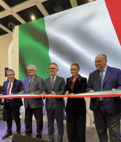 Cremona protagonista alla fiera del turismo ITB di Berlino: uno Stradivari inaugura il padiglione Italia
