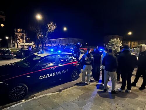 Lo stato cerca di rispondere alle richieste dei cittadini: controlli interforze di polizia, carabinieri, guardia di finanza, polizia locale e provinciale