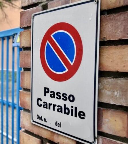 Passi carrabili, Portesani interroga e Zanacchi risponde:"Richiesti da Ica, circa 200 violazioni rilevate, le regole impongono il rispetto della normativa sanzionata"