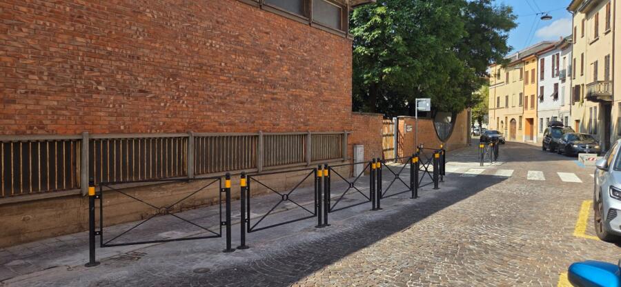 Strada scolastica in via Decia: dopo la sperimentazione la scelta diventa definitiva