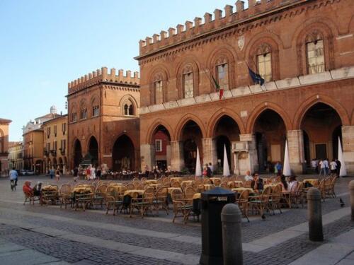Weekend col pienone per i locali cremonesi: le abitudini non cambiano (e quando la pandemia finirà ci aspettiamo un boom!)
