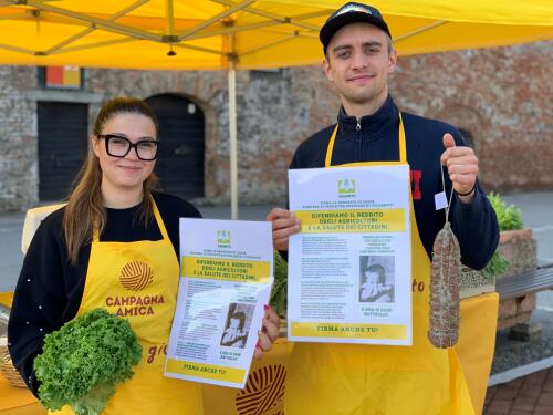 Coldiretti raccoglie firme per l'obbligo dell'indicazione di origine su tutti gli alimenti a tutela del Made in Italy