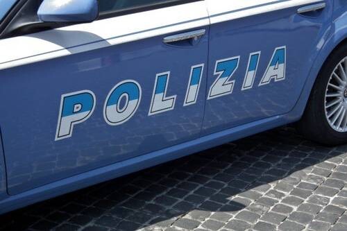 La polizia di Cremona arresta cittadino indiano: in un parco ha aggredito i poliziotti