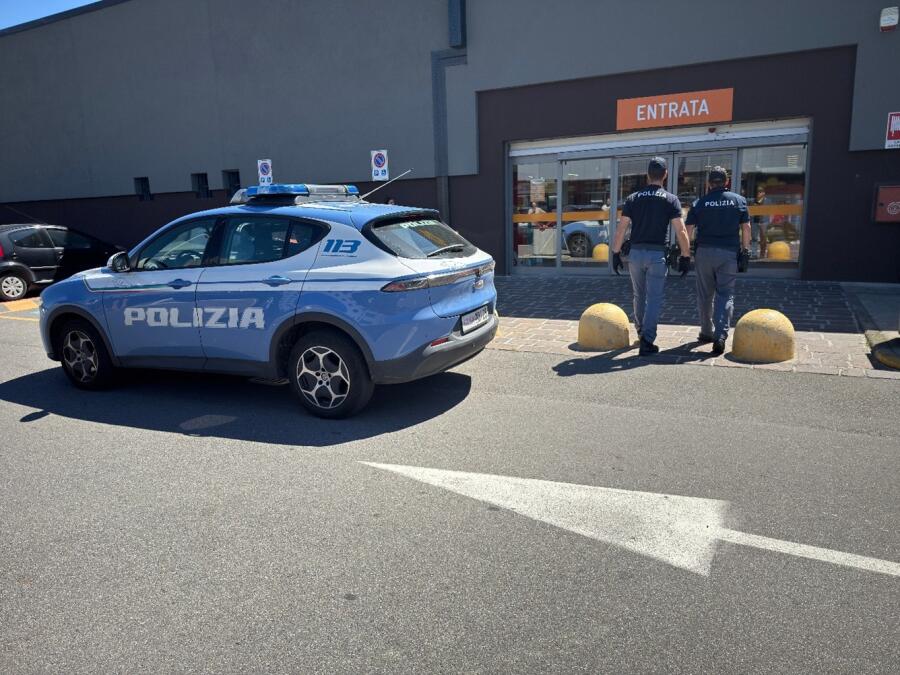 Denunciate due donne responsabili di un furto in un supermercato di Crema