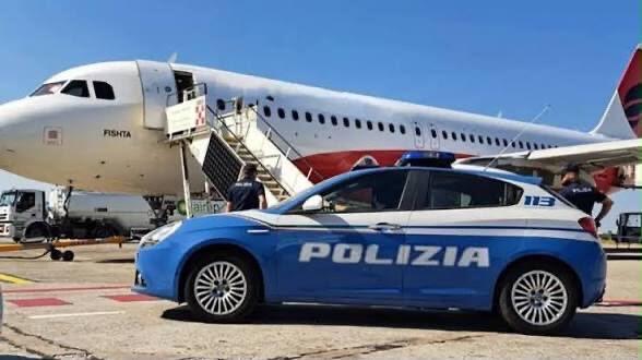 Tutti i numeri delle attività della polizia in giugno a Cremona: 1975 veicoli controllati, 8 arresti, 78 denunce, 19 daspo urbani, 9 espulsioni/accompagnamenti alla frontiera