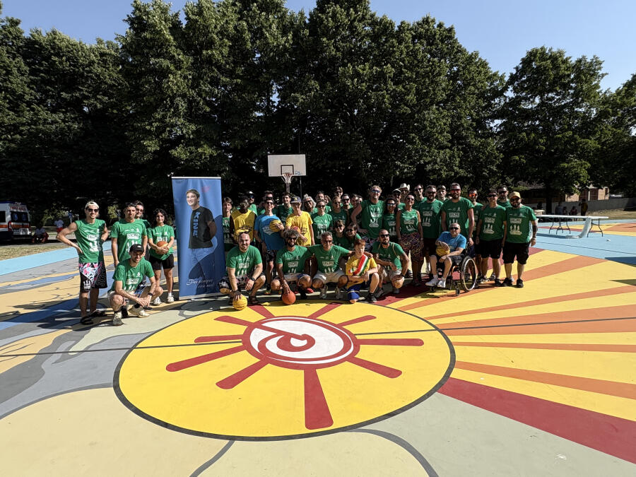 Inaugurato il nuovo campetto Telli alla presenza delle autorità e de Gli amici di Robi