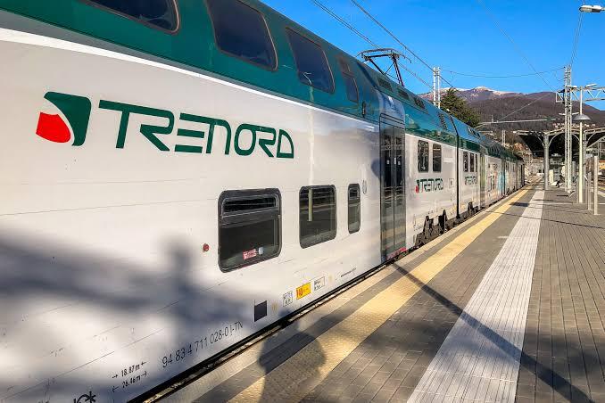 Treni e trasporto pubblico locale, la regione Lombardia aumenta i prezzi sulla base di inflazione e raggiungimento dichiarato di obiettivi qualità
